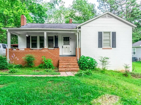 307 White St, Tallapoosa, GA 30176