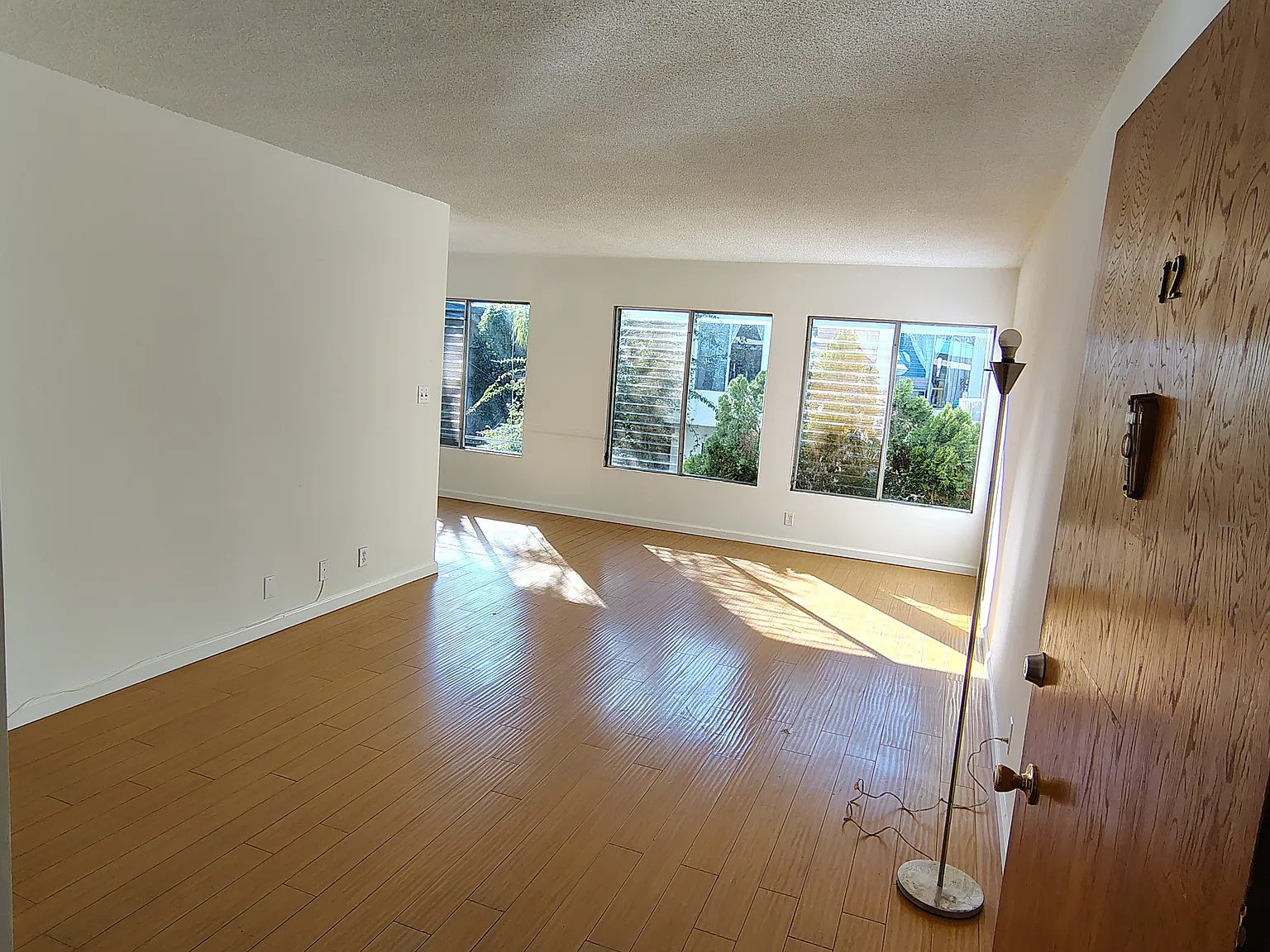 2 bed, 980 sqft, $2,650 — Photo 2