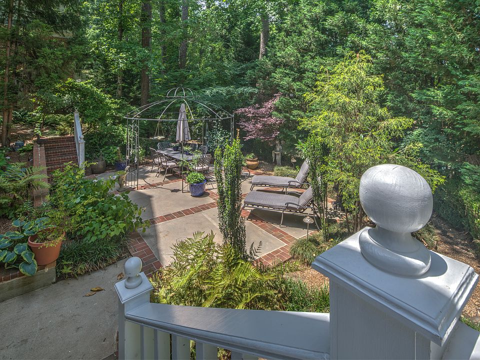 2nd image of 4455 Highgrove ["point","pt"]