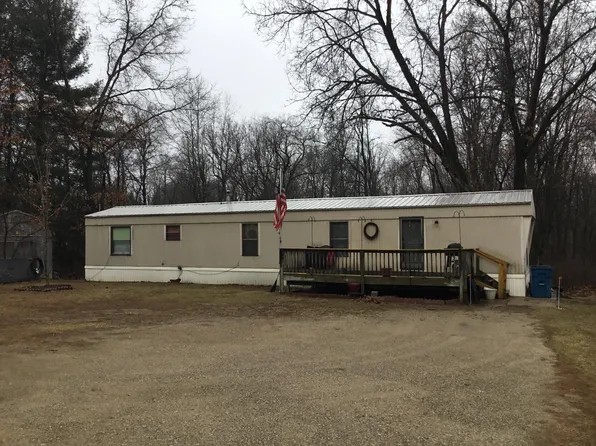 12501 Seventeen Mile Rd NE, Gowen, MI 49326