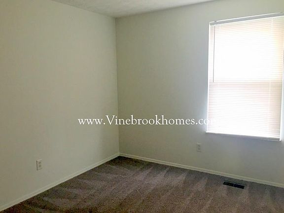 4th image of 6048 Green Knolls Dr