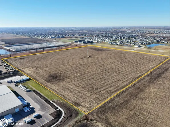 142nd St, Grimes, IA 50111