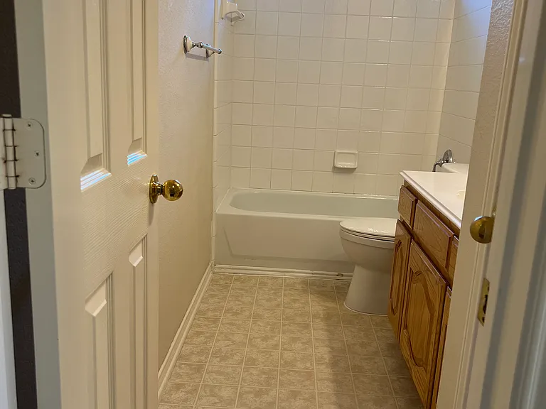 1524 Summerfield Dr — Photo 16