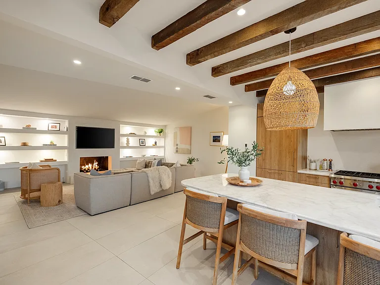 Enjoy open-plan living with a Caesarstone island perfect for hosting.