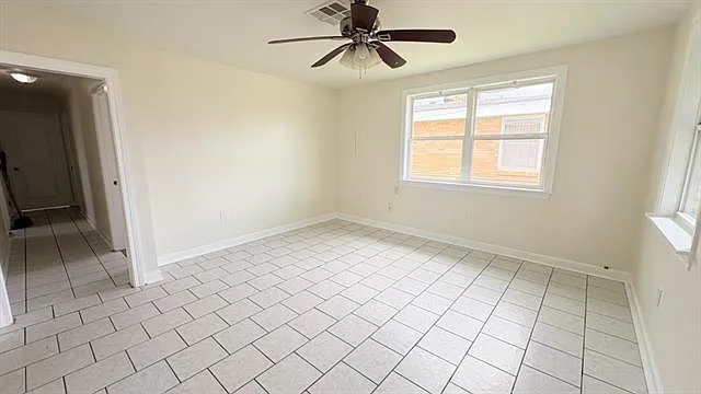 1816 Stafford St — Photo 4