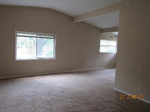 4th image of 5474 Poplar Hall Dr