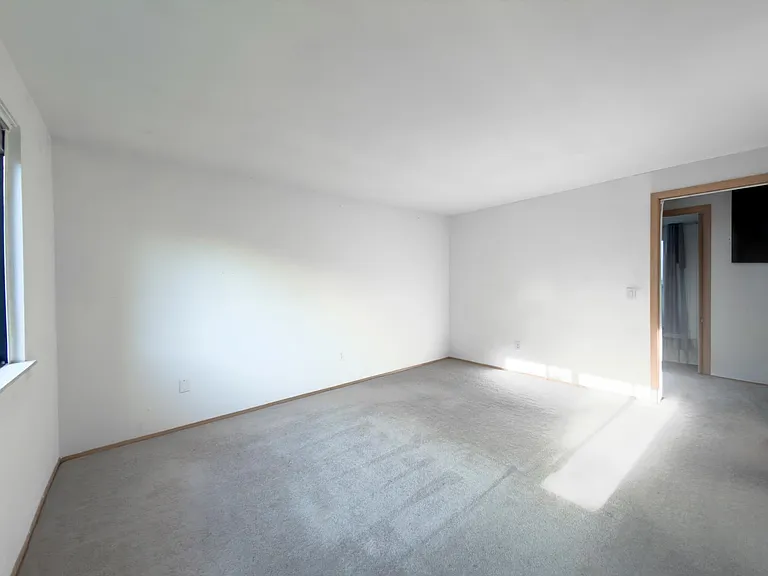 32709 19th Pl SW — Photo 12
