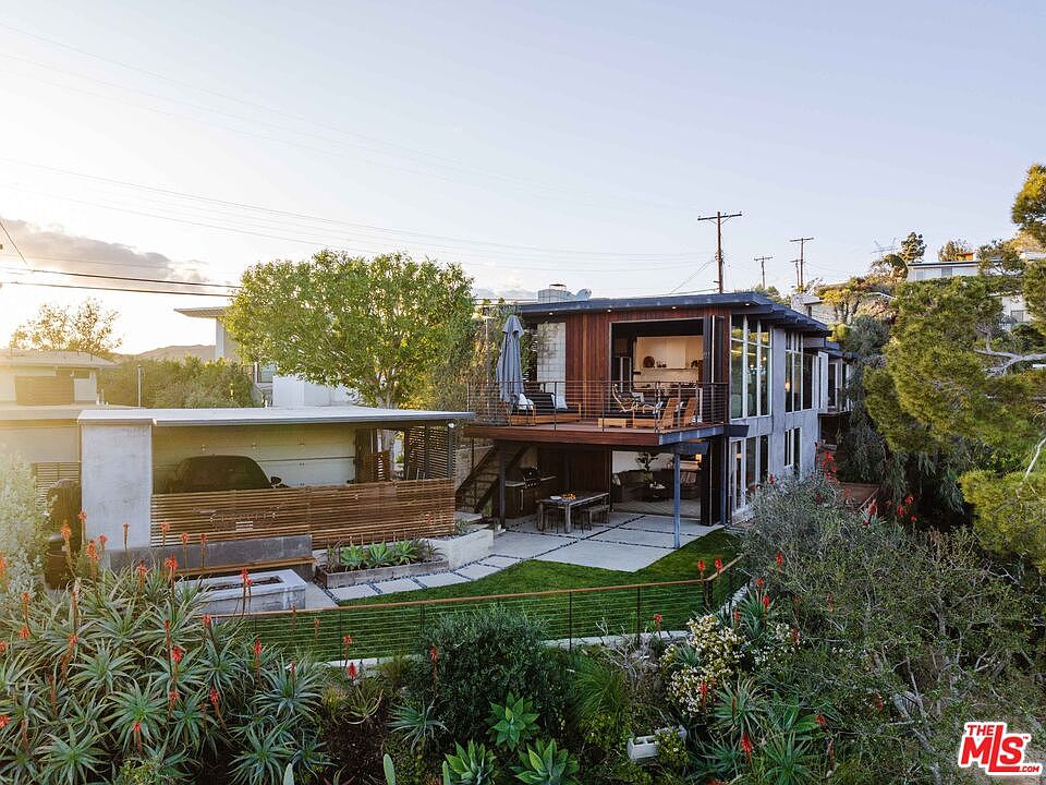 1122 N Kenter Ave, Los Angeles, CA 90049 Zillow