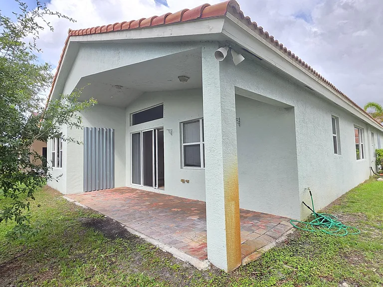 2264 SW Newport Isles Blvd — Photo 15