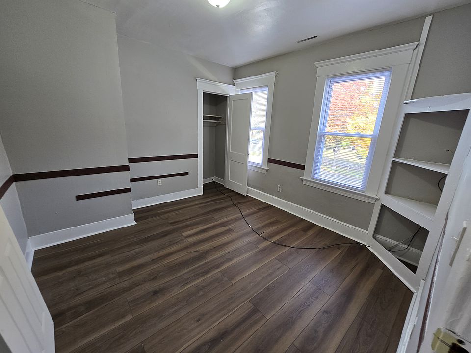 1st image of 401 Sherman Ave #5