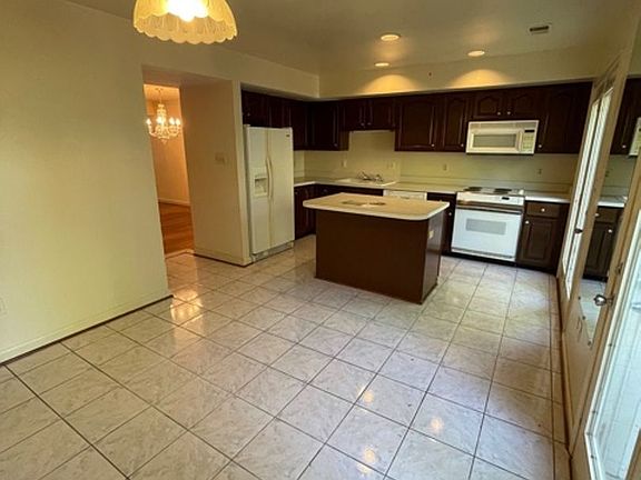 5th image of 502 Quince Ct