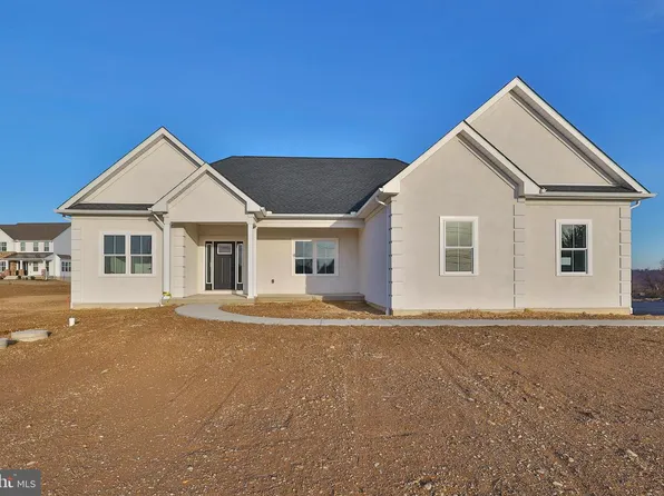 448 Long Ln, Walnutport, PA 18088