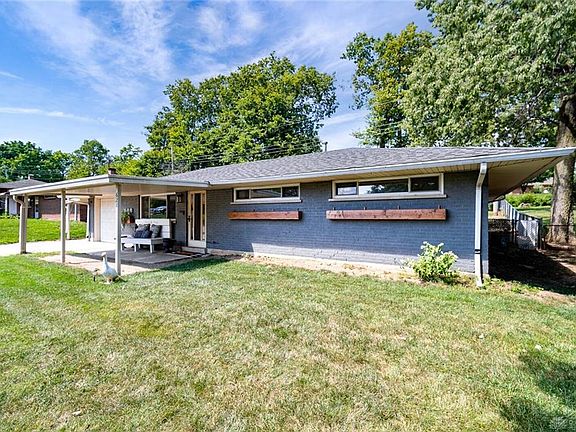 2nd image of 621 Skyview Dr