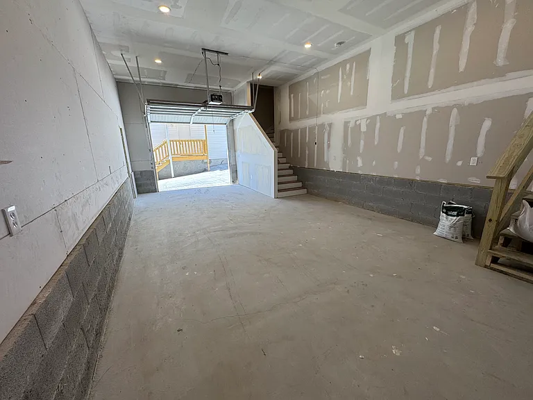 502 Shannon Ave — Photo 10