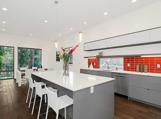 5016 SW Admiral Way, Seattle, WA 98116