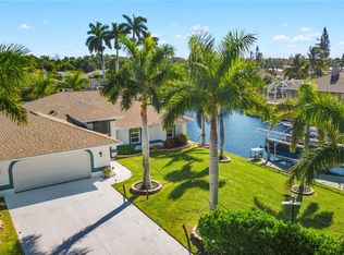 1019 SE 23rd Ave, Cape Coral, FL 33990