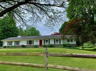 1 Woodside Rd, Fairport, NY 14450