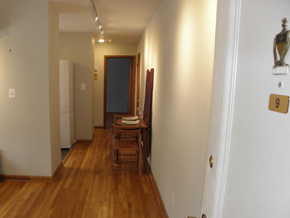 2nd image of 613 Hamlin St NE APT 9