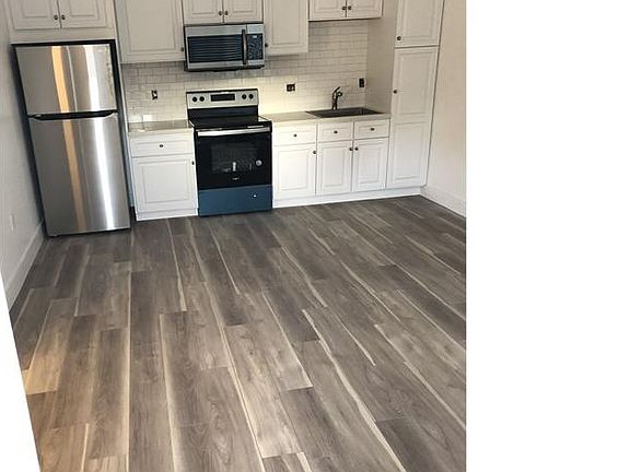 4th image of 3319 Mount Vista Dr #A