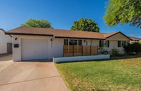 8214 E Elm Dr — Photo 1