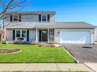 143 Pebbleview Dr, Rochester, NY 14612