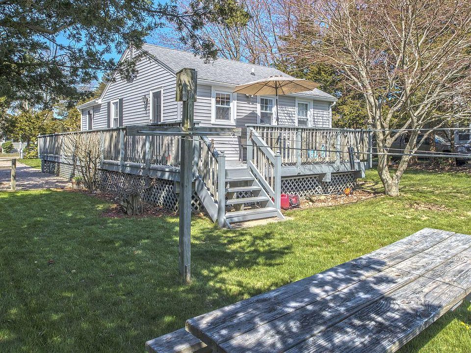 85 Winnapaug Rd, Westerly, RI 02891 Zillow
