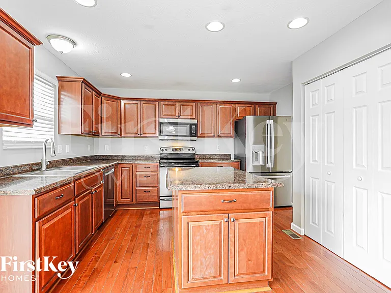 21 Hawthorne Dr — Photo 6