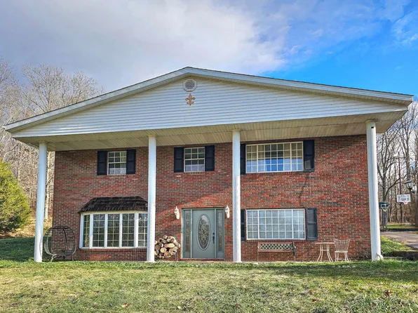 1294 Kemper Hollow Rd, Gallipolis, OH 45631