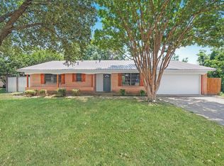 2502 SE 10th St, Mineral Wells, TX 76067
