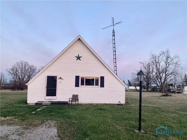 125 Chippewa Trl, Montpelier, OH 43543