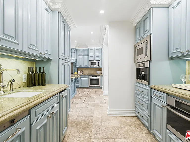 407 Robert Ln — Photo 14