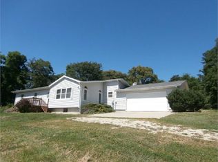 95 Linn Ridge Rd, Lisbon, IA 52253