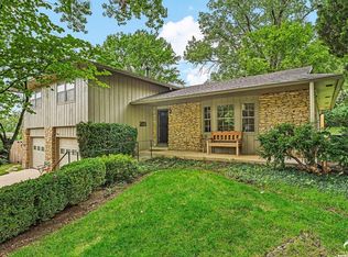 3430 Camelback Pl, Lawrence, KS 66047