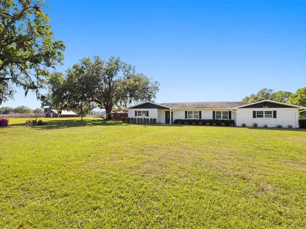 5305 Coronet Rd, Plant City, FL 33566