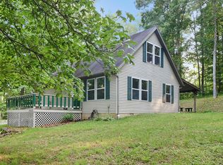 10030 E Dobson Rd, Bloomfield, IN 47424