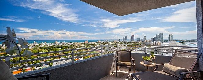 Balcony/Views
