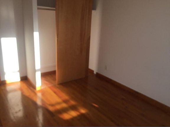4th image of 2618 18th St APT 3C