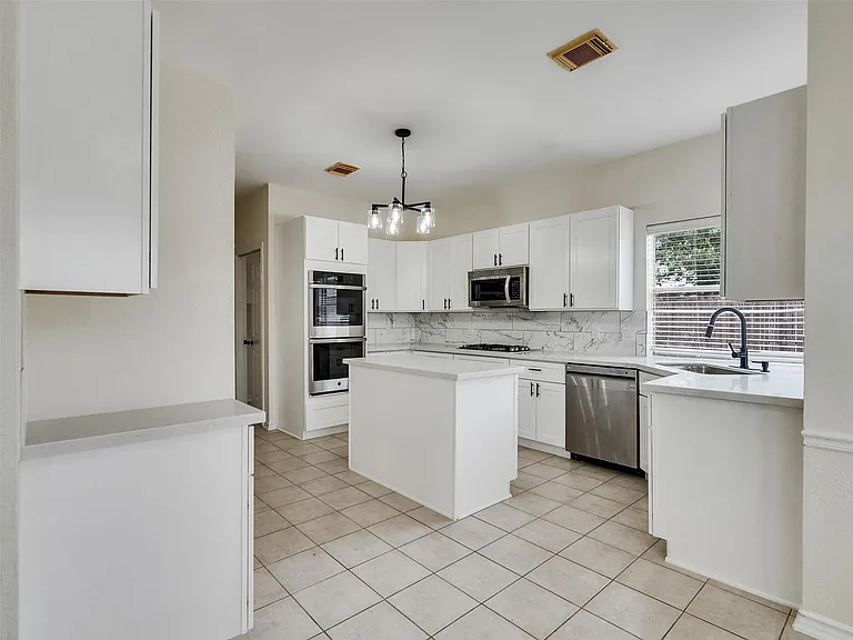 4510 Chestnut Meadow Dr — Photo 13