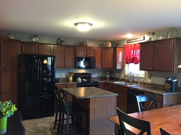 2nd image of 1206 Railside Dr