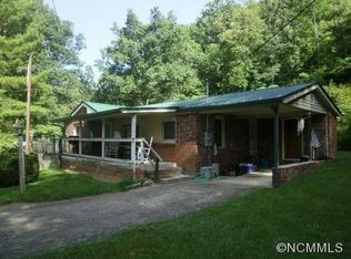 65 Riddle Branch Dr, Waynesville, NC 28785