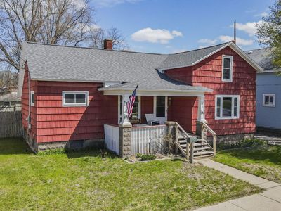 176 Lincoln St, Manistee, MI, 49660