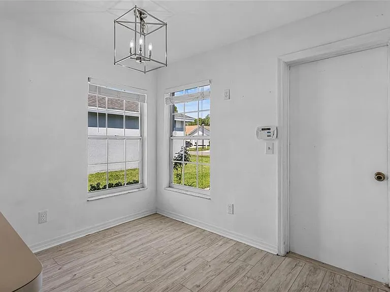 5673 Parkview Lake Dr — Photo 17
