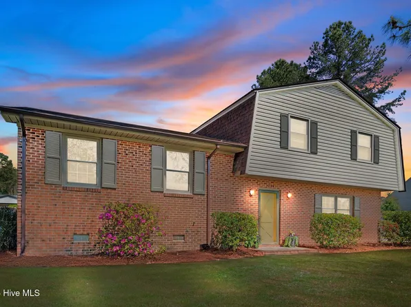 1204 W Hills Drive, Tarboro, NC 27886