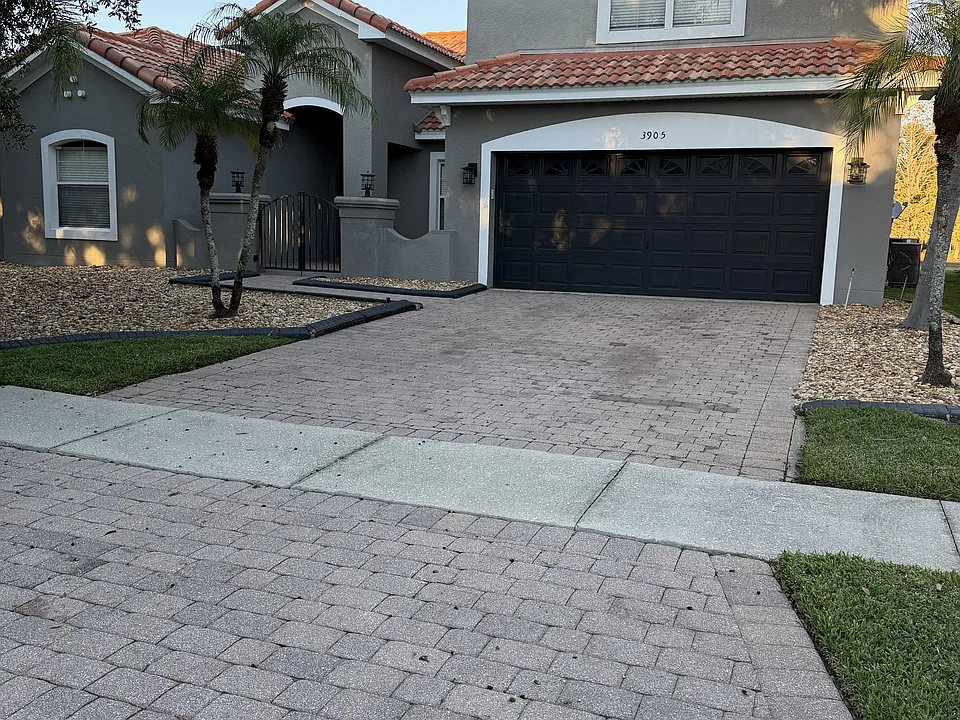 3905 Port Sea Pl