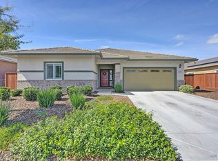 690 Bluebird Dr, Dixon, CA