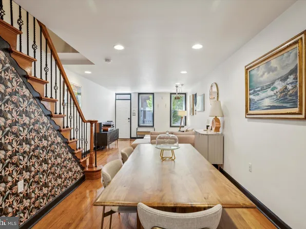 231 Watkins St, Philadelphia, PA 19148