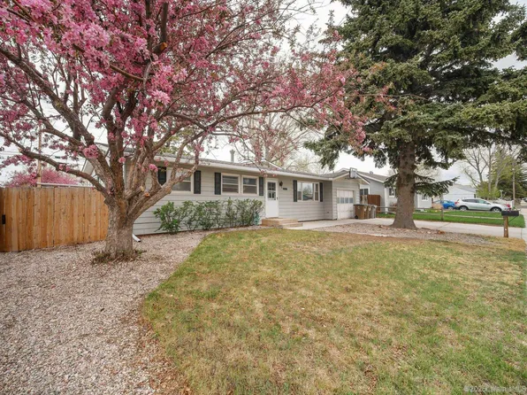 1213 Palmer Dr, Laramie, WY 82070