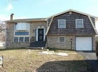 6018 Suzanne Rd, Waldorf, MD 20601