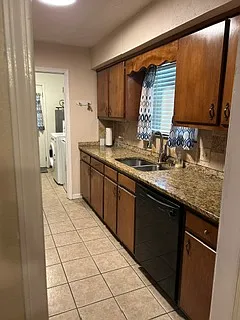 1704 Princeton Woods Dr West - 1 — Photo 3
