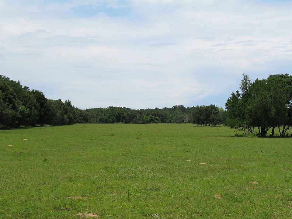 2nd image of 2009 N Kingsway Road